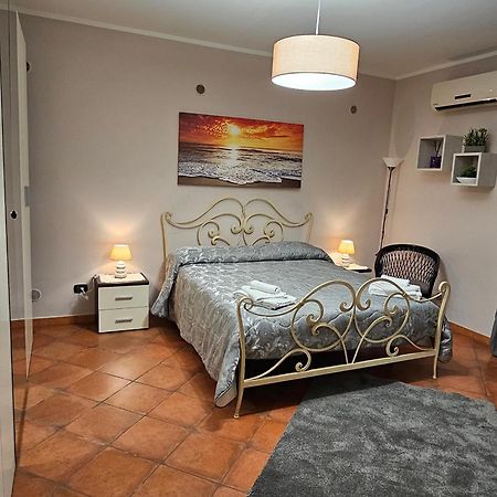 Mavilla Holiday Home Catánia Buitenkant foto