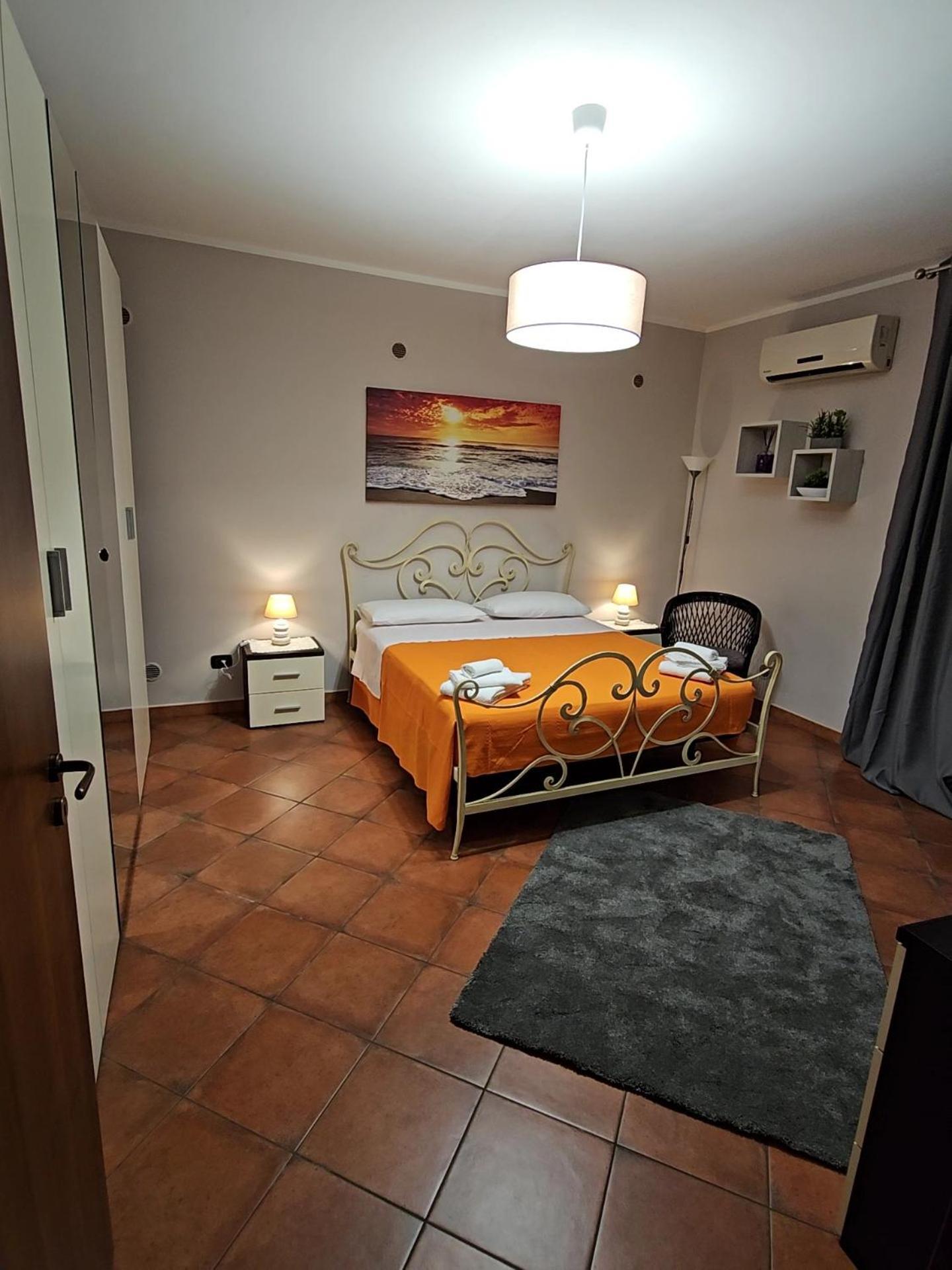 Mavilla Holiday Home Catánia Buitenkant foto